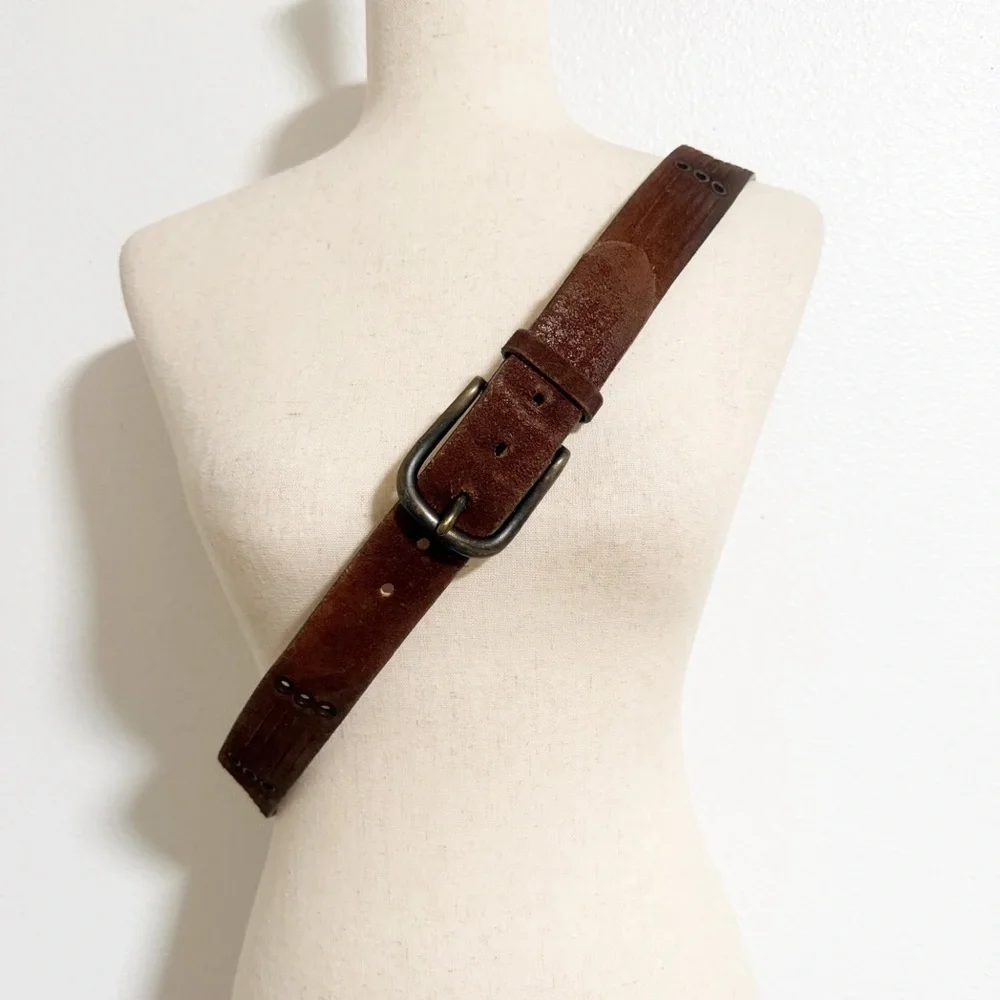 Levi’s Italian Suede Leather Grommet Belt Size 42